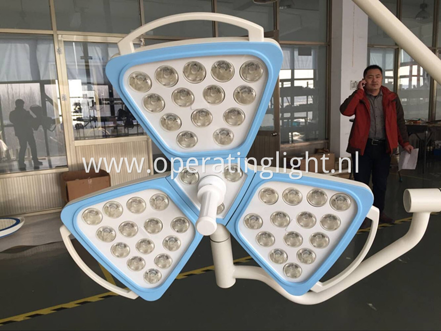 Medical petal operating lamp